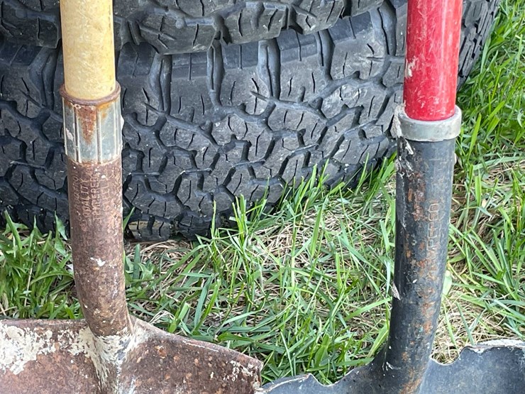 #7442-•-flat-shovels-image-5