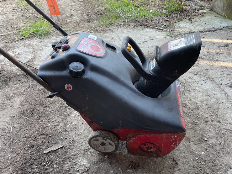 #7416-•-troy-bilt-snow-thrower-image-3