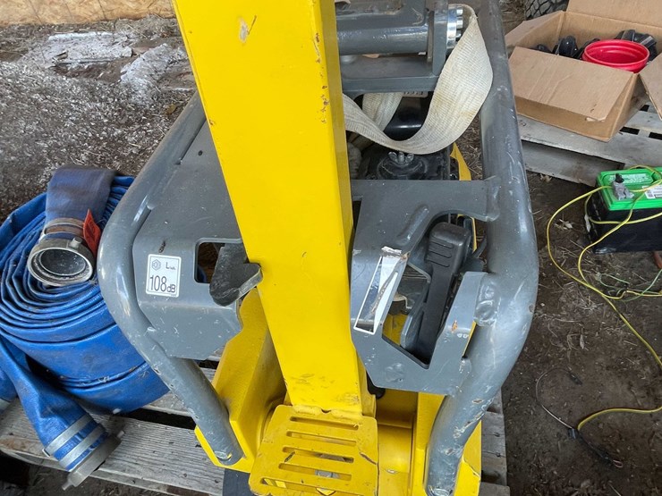 #7411-•-wacker-neuson-plate-compactor-image-10