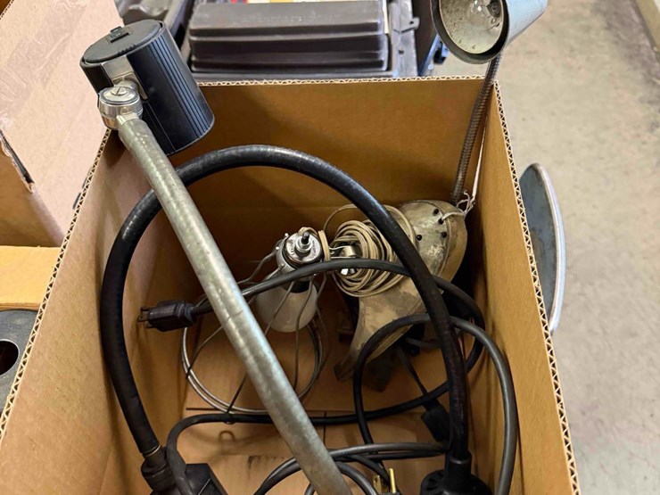 lamps-&-lights-w/-hose-clamps-image-6