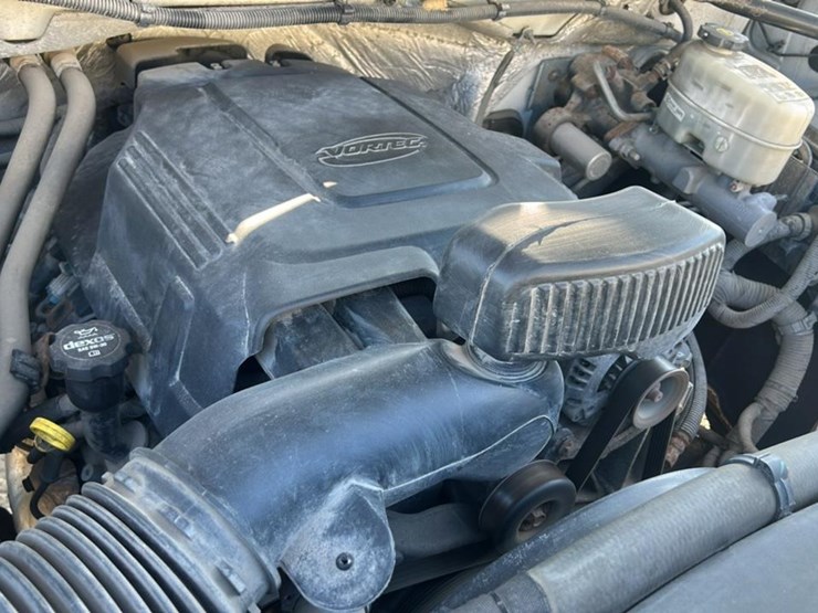 2017-chevrolet-silverado-3500hd-image-49