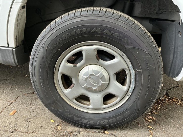 2008-ford-escape-image-5