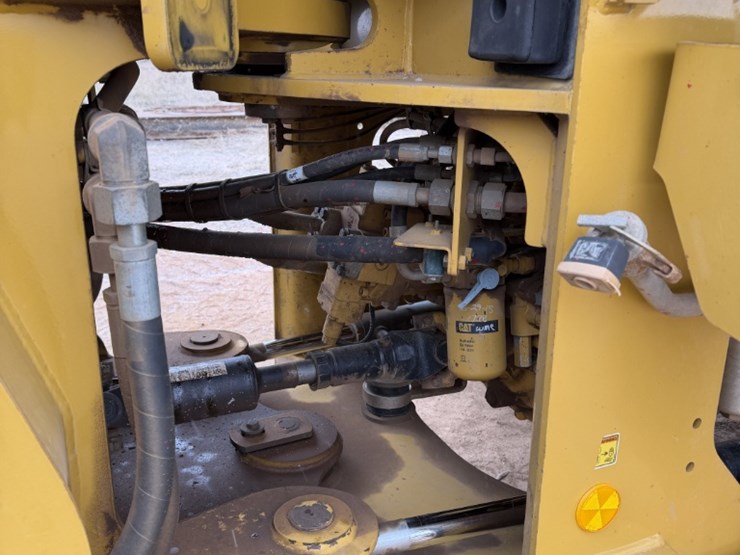 2013-caterpillar-924k-image-6