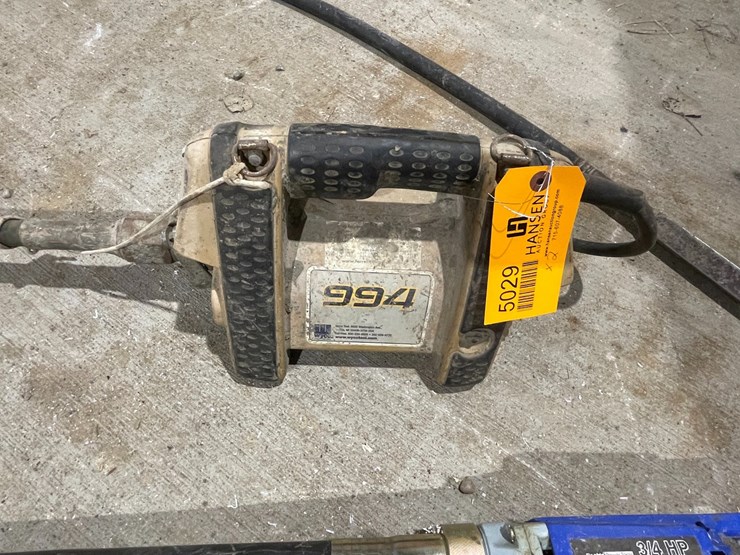 #5029-•-(2)-corded-concrete-vibrators-image-7