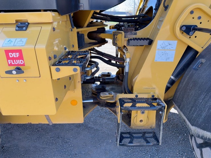 2019-caterpillar-926m-image-19