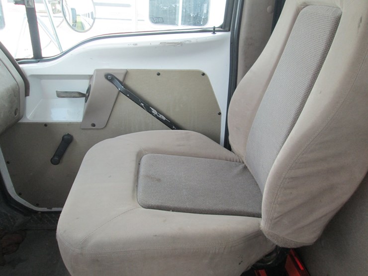 2007-sterling-at9500-image-34