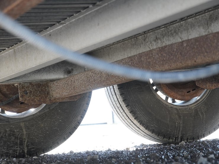 #142-•-1999-exiss-3-slant-aluminum-6-horse-capacity-trailer-image-77