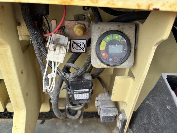 2015-jlg-2646es-image-11