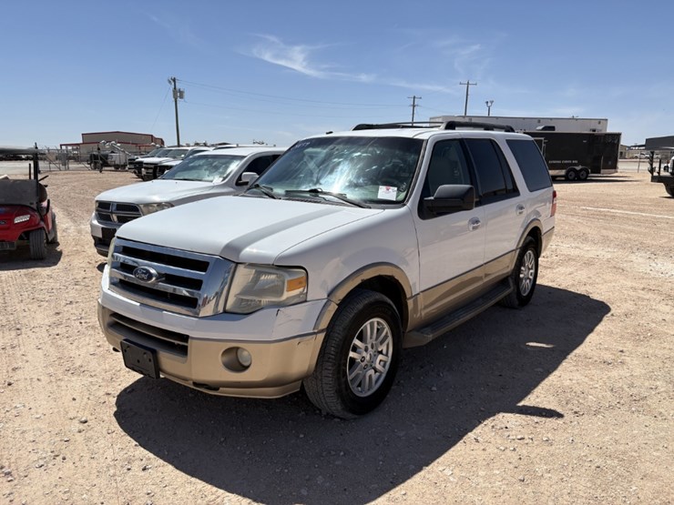 2012-ford-expedition-image-2