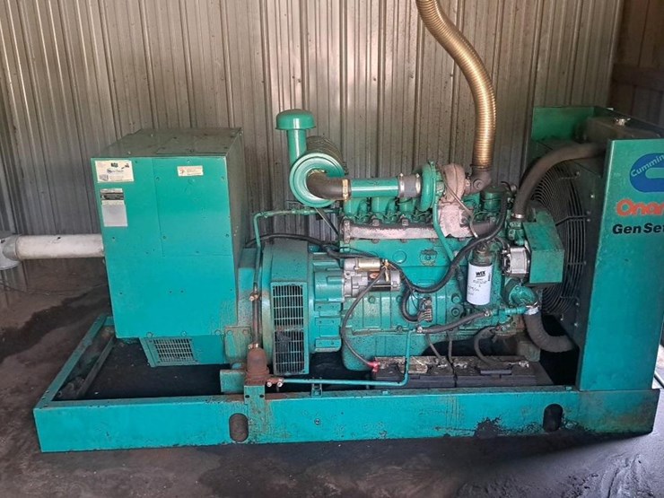 #154-•-1996-onan-cummins-genset-image-2