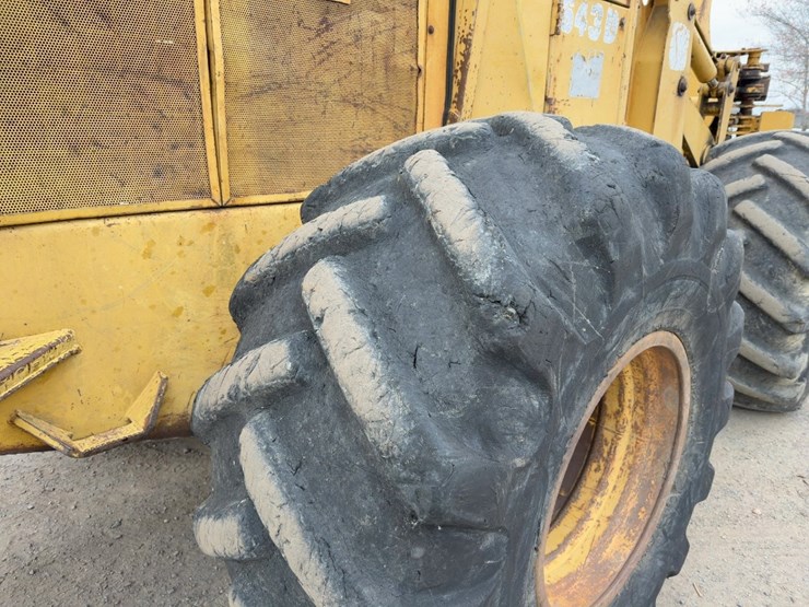 1995-deere-643d-image-11