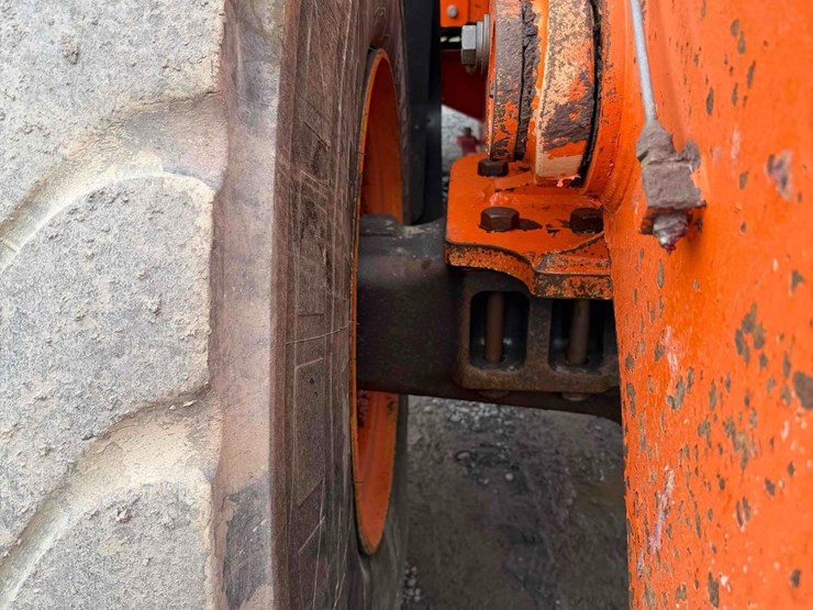 2019-hitachi-zw310-6-image-9