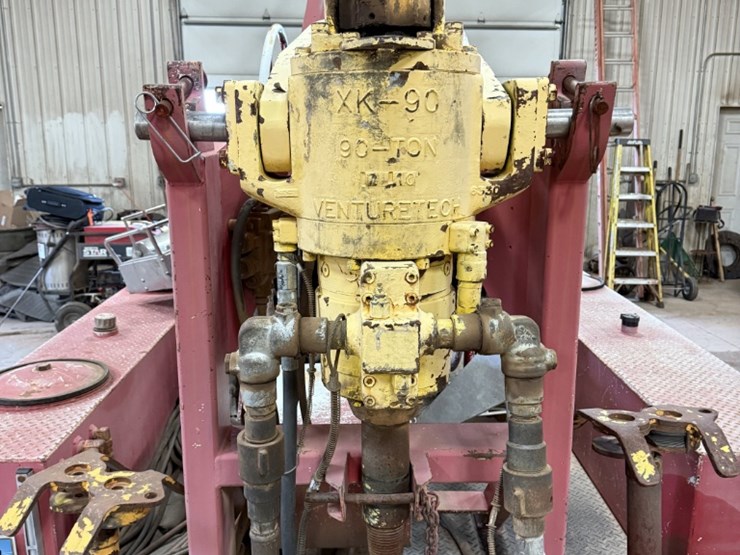 2012-caterpillar-c4.4-image-7