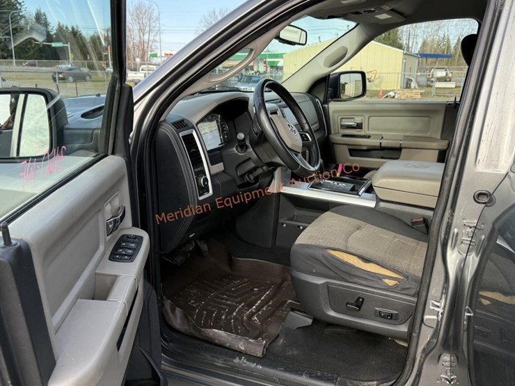 2011-dodge-1500-image-24