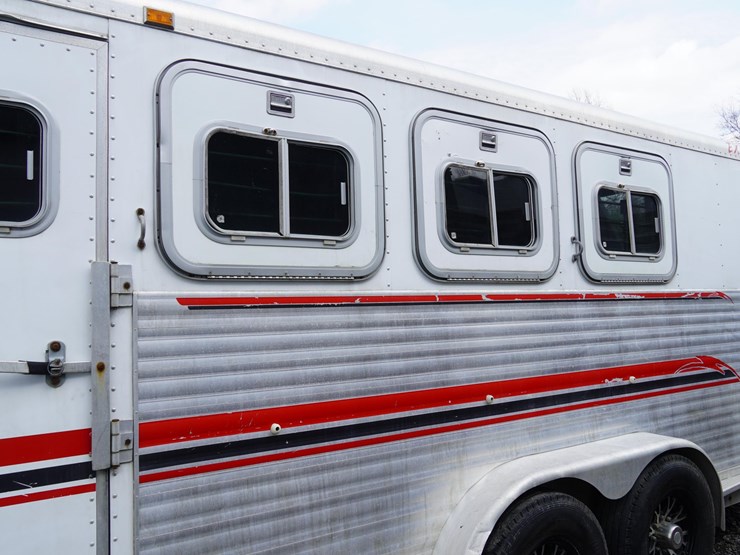 #142-•-1999-exiss-3-slant-aluminum-6-horse-capacity-trailer-image-41