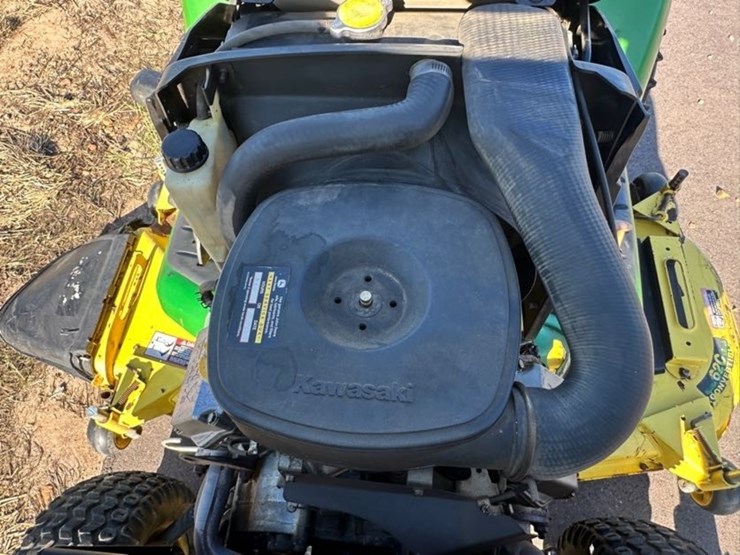 john-deere-x585-image-13