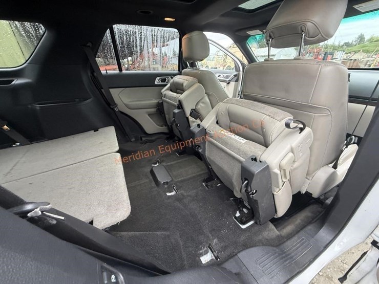 ford-explorer-limited-image-44