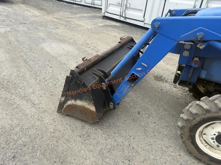 new-holland-tc30-image-4