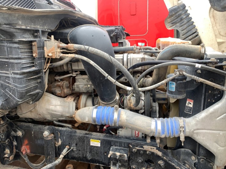 2008-freightliner-columbia-120-image-7