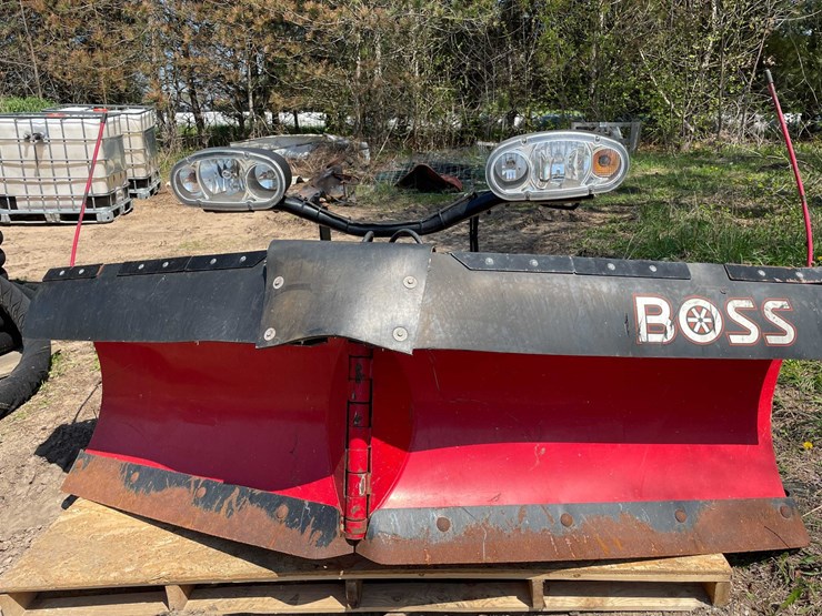 #7422-•-boss-snow-v-plow-image-1