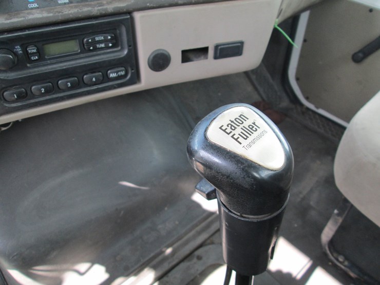 2007-sterling-at9500-image-36