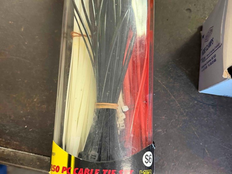 lamps-&-lights-w/-hose-clamps-image-7