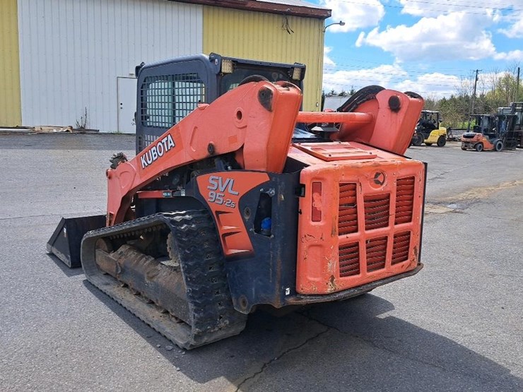 2019-kubota-svl95-2s-image-3