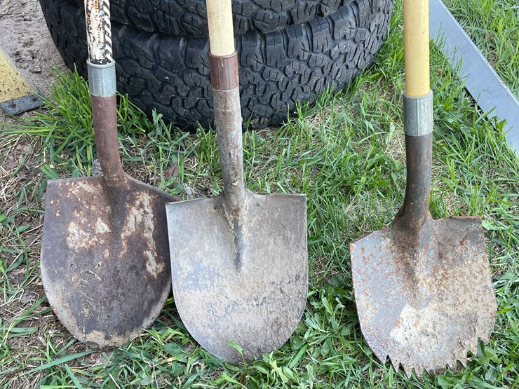 #7441-•-shovels-image-2