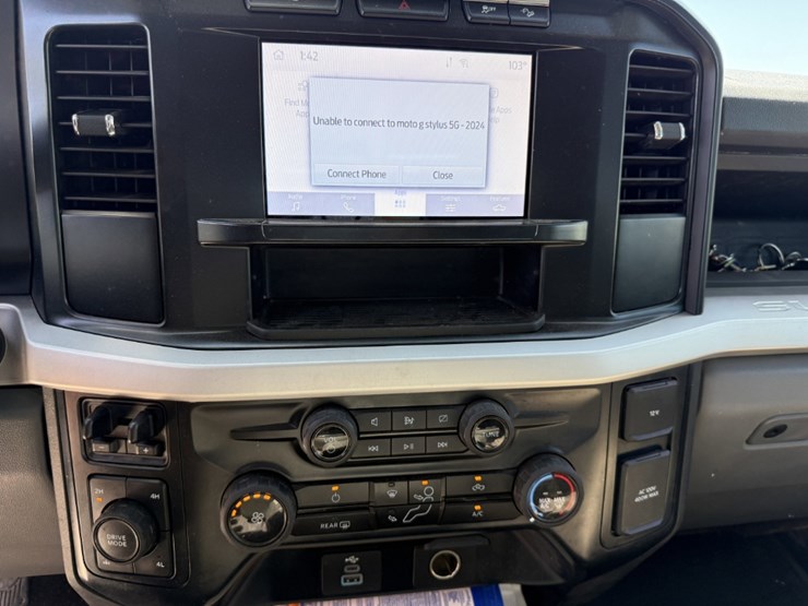 2023-ford-f250-image-17