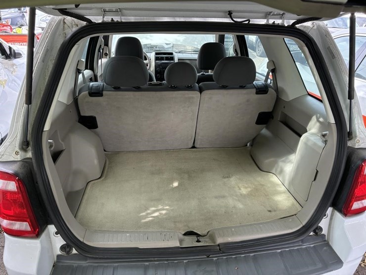 2008-ford-escape-image-11