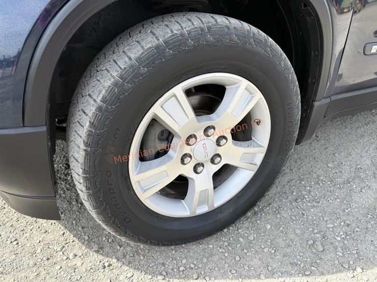 2016-gmc-acadia-slt-image-9