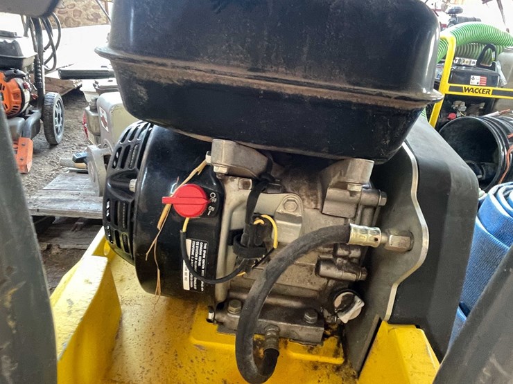 #7411-•-wacker-neuson-plate-compactor-image-4