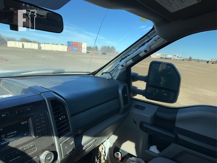 2018-ford-f350-image-17