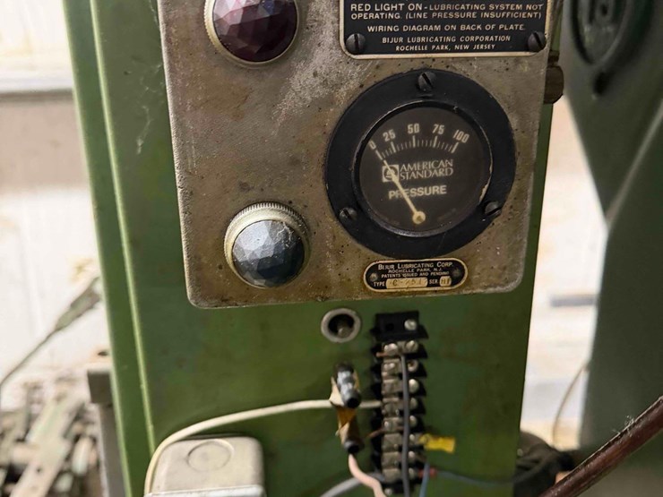 v&o-15-ton-vertical-press-image-13