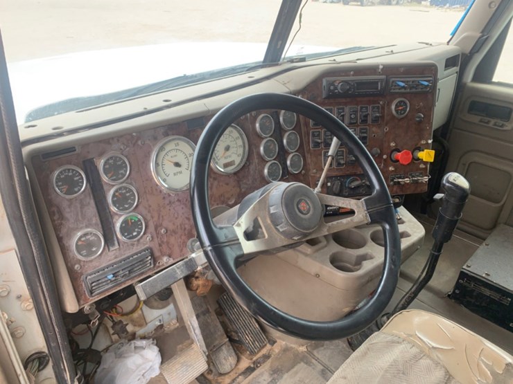 2007-international-9900i-image-9