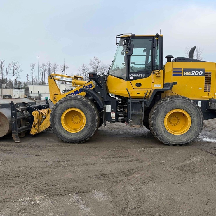 2021 KOMATSU WA200-8