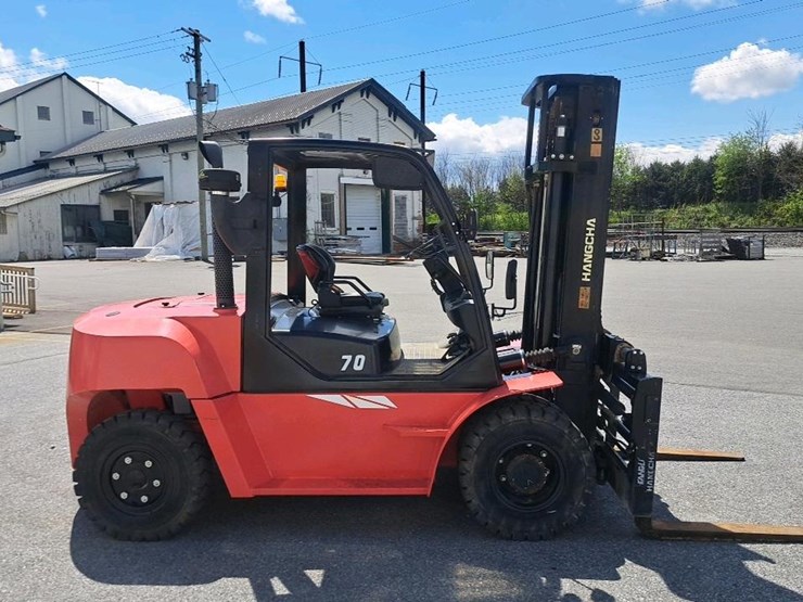 #111-•-2022-hancha-cpcd70-xw65g-forklift-image-6