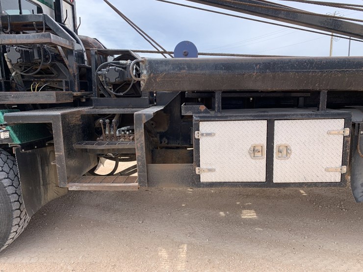 2005-kenworth-t800b-image-10