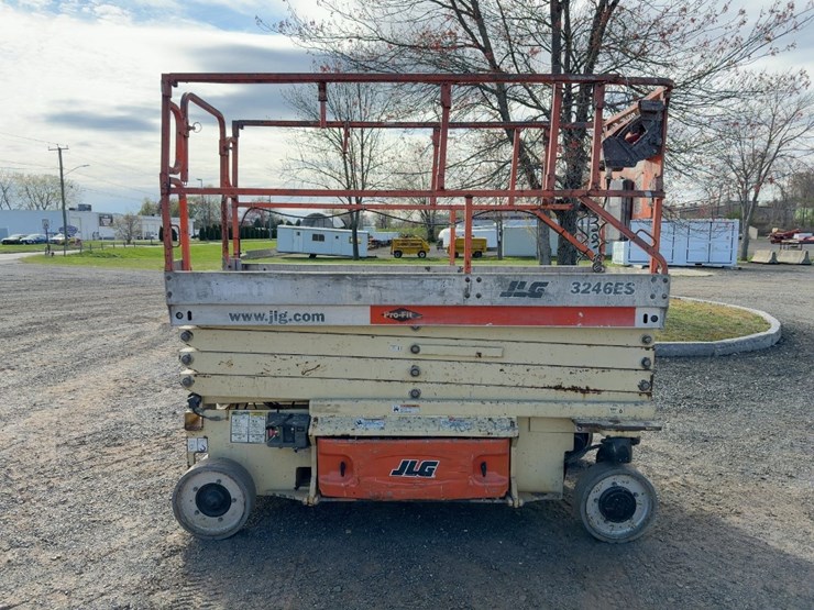 2005-jlg-3246es-image-5