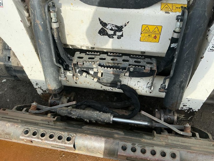 2024-bobcat-t770-image-44