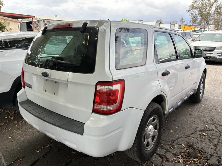 2008-ford-escape-image-3