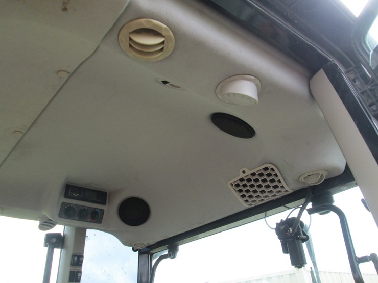 2018-massey-ferguson-4709-image-38