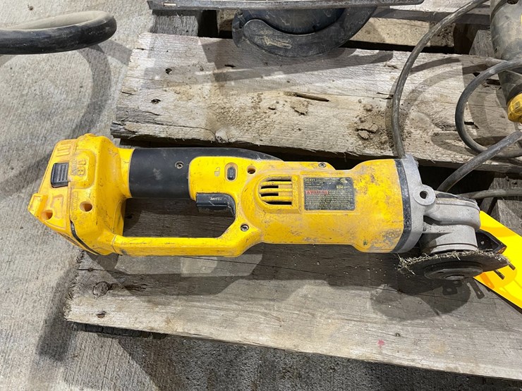 #5054-•-(3)-dewalt-power-tools-image-11