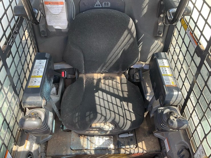 2021-bobcat-t870-image-65