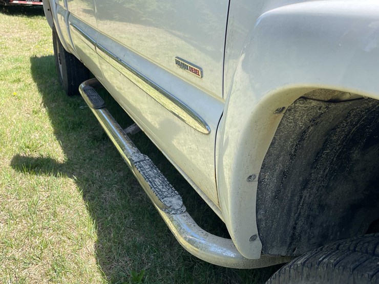 #7046-•-2005-chevrolet-duramax-(has-wi-title)-image-22