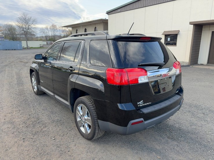 2015-gmc-terrain-sle-image-3