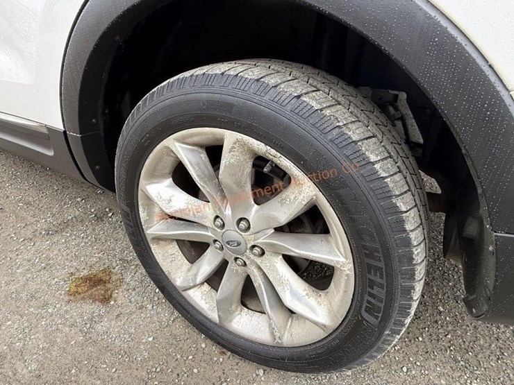 ford-explorer-limited-image-22