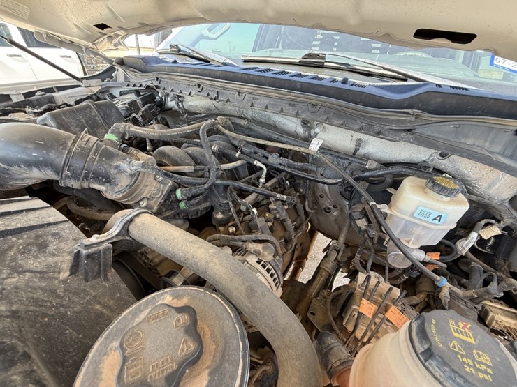 2023-ford-f250-image-24