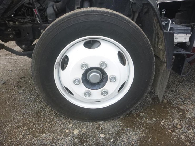 2023-isuzu-nrr-image-20