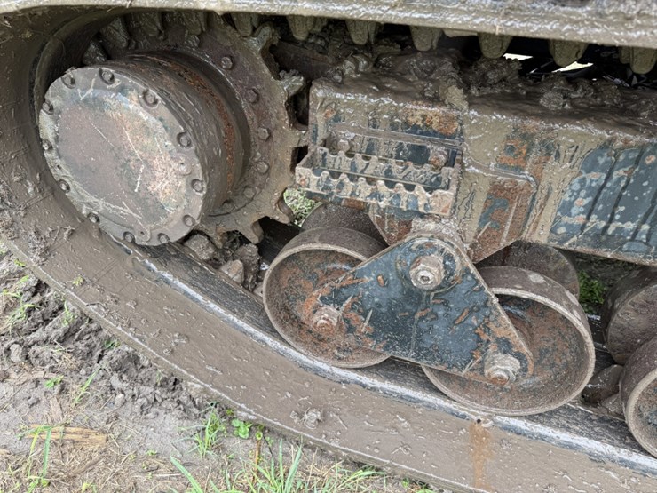 2012-caterpillar-c4.4-image-7